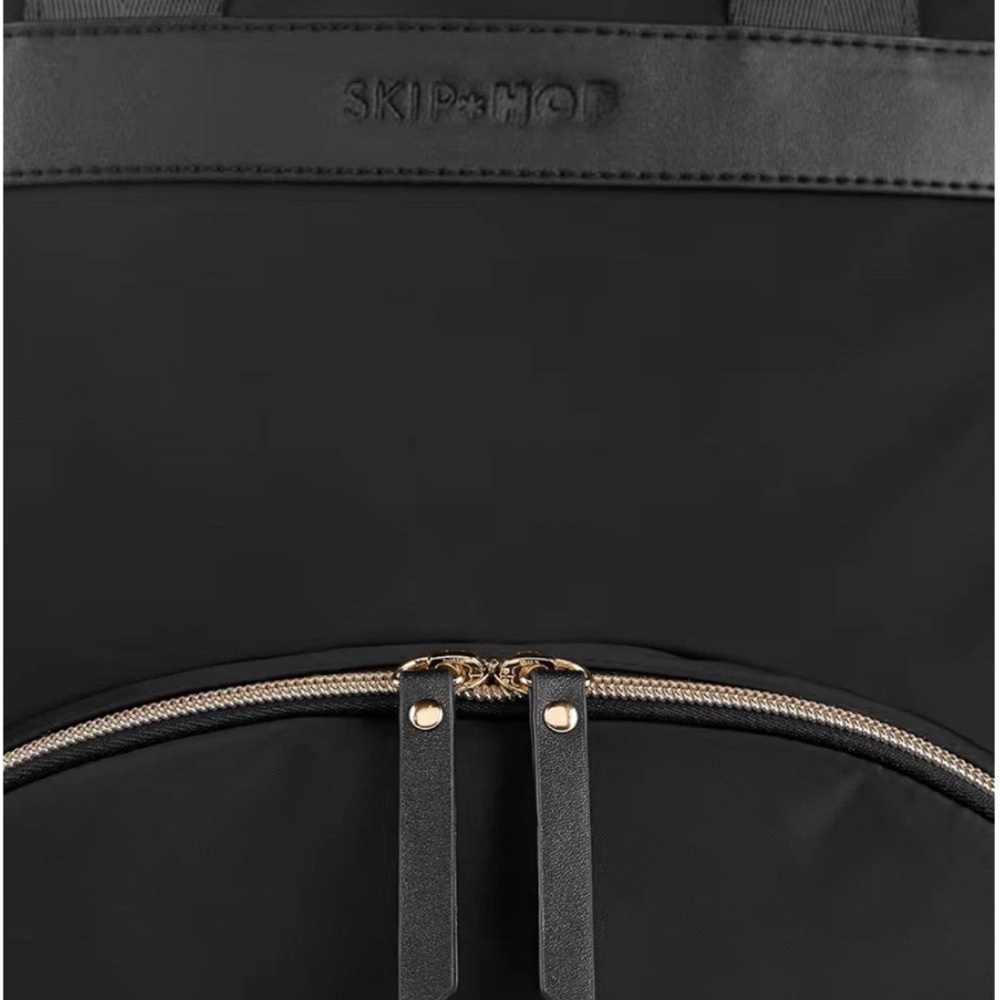 Skip Hop Black and Gold Diaper Bag Backpack - Picture 8 of 12